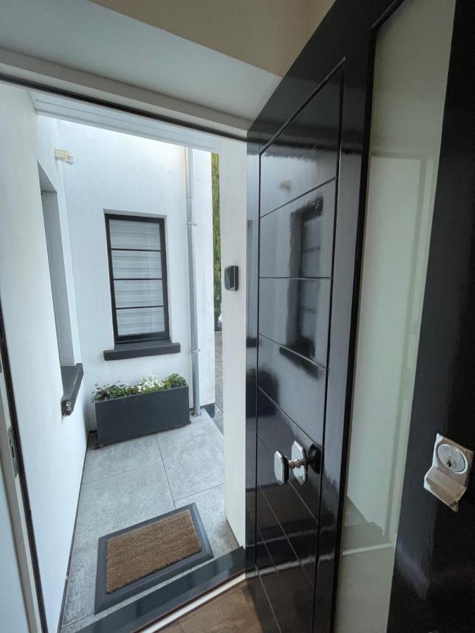 Milvil Bed & Breakfast Госпорт Екстериор снимка